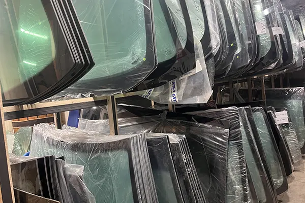 قیمت شیشه عقب کادنزا