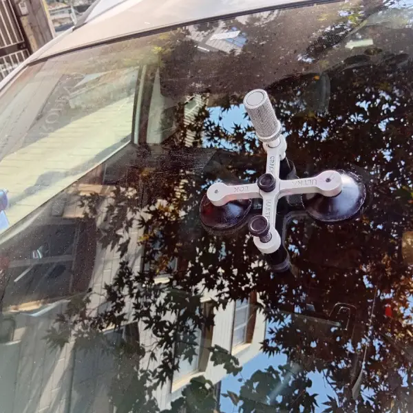 ترمیم شیشه اتومبیل در محل