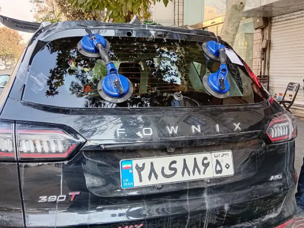 شیشه عقب تیگو 8