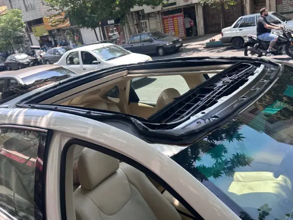 شیشه سانروف لکسوس rx350