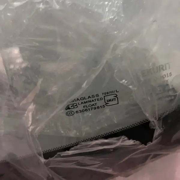 بهترین مارک شیشه جلو مزدا 3