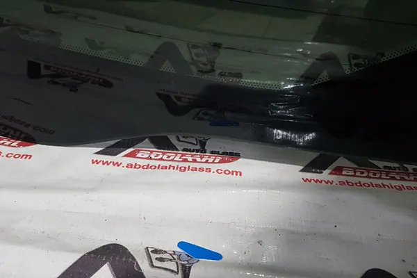 حلال سمت راست پایین شیشه عقب c90