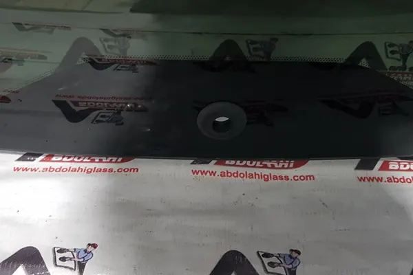 سوراخ برف پاک کن شیشه عقب ولوو xc90