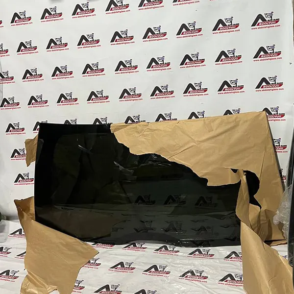 نصب شیشه عقب ولوو xc90