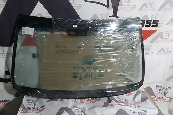 شیشه جلو لکسوس IS300 کوپه