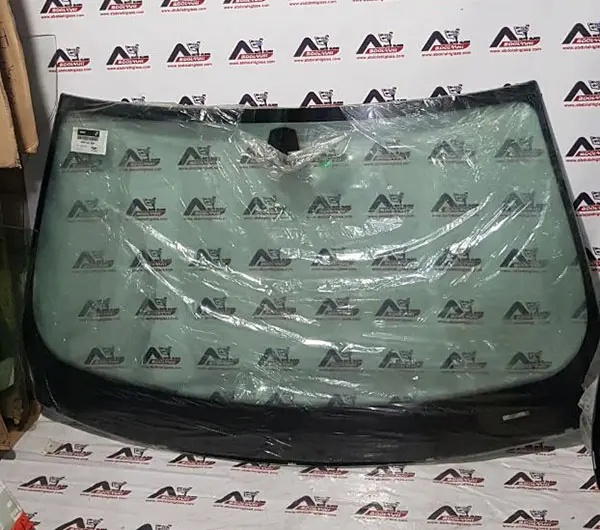 قیمت شیشه جلو بی ام و e90