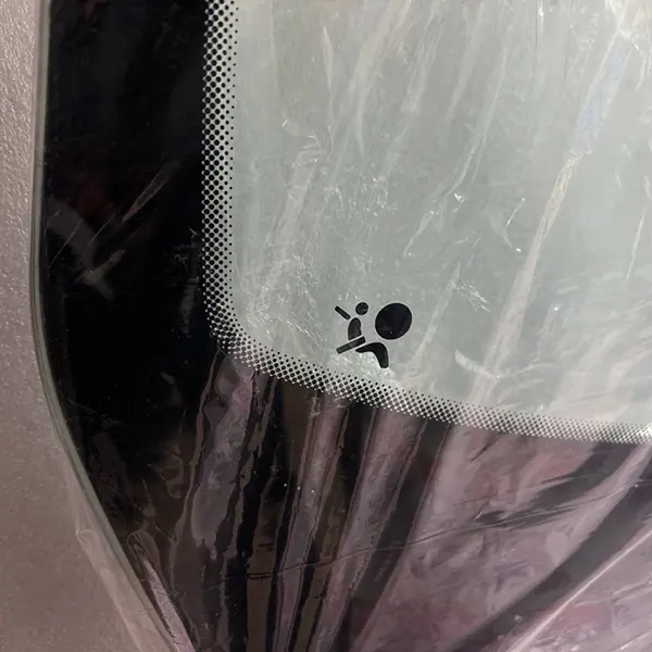 قیمت شیشه جلو مگان 1600