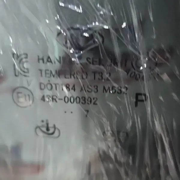 شیشه بغل اسپورتیج اصلی 2015