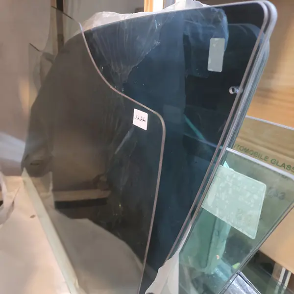 شیشه درب جلو کیا اپیروس