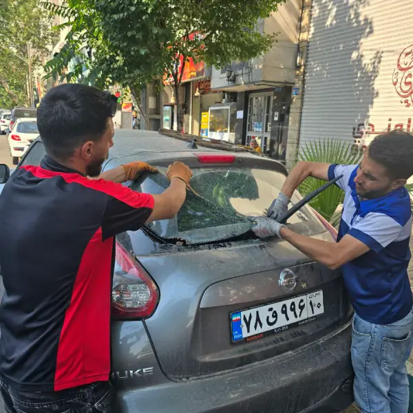 شیشه عقب نیسان جوک فابریک