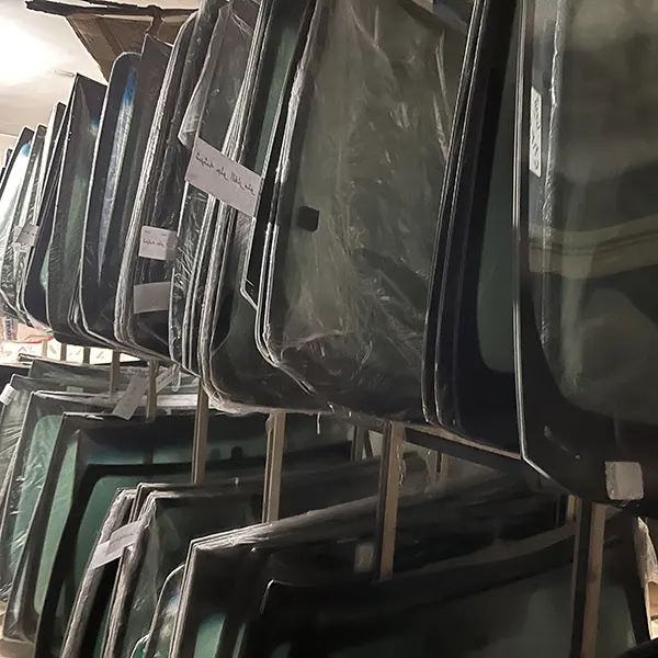 شیشه عقب کیا ریو