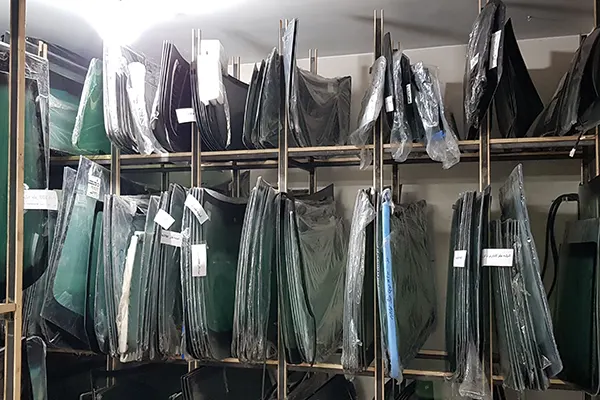 شیشه جلو لکسوس es250