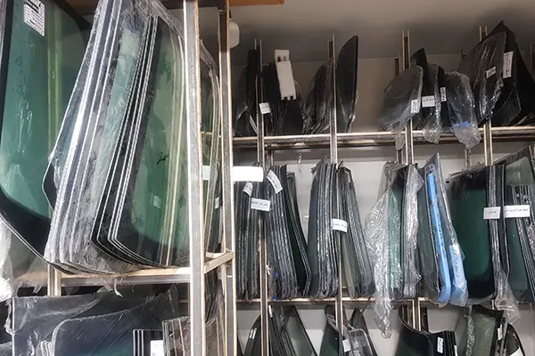 شیشه جلو لکسوس es350 اصلی