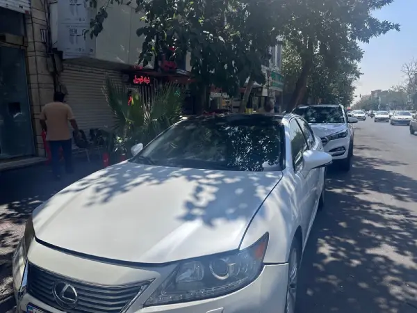 نصب شیشه جلو لکسوس es350 (1)