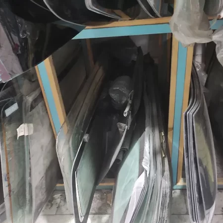 شیشه عقب اکتیون