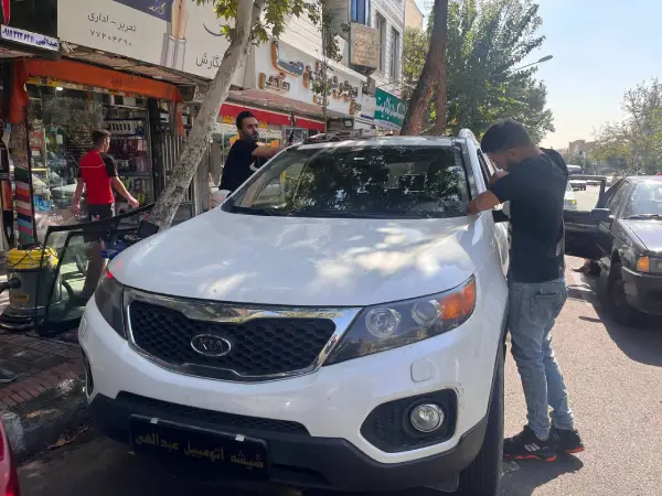 شیشه جلو سورنتو 2012