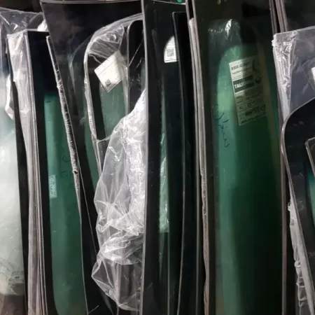 شیشه جلو لکسوس gs