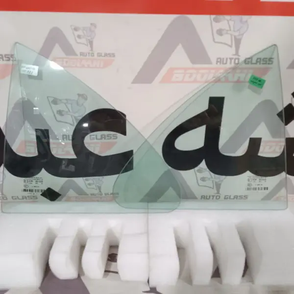 قیمت شیشه لچکی بنز w211