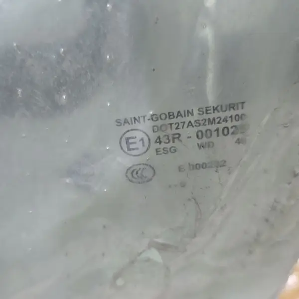 بهترین مارک شیشه بغل بی ام و E93 کانورتیبل