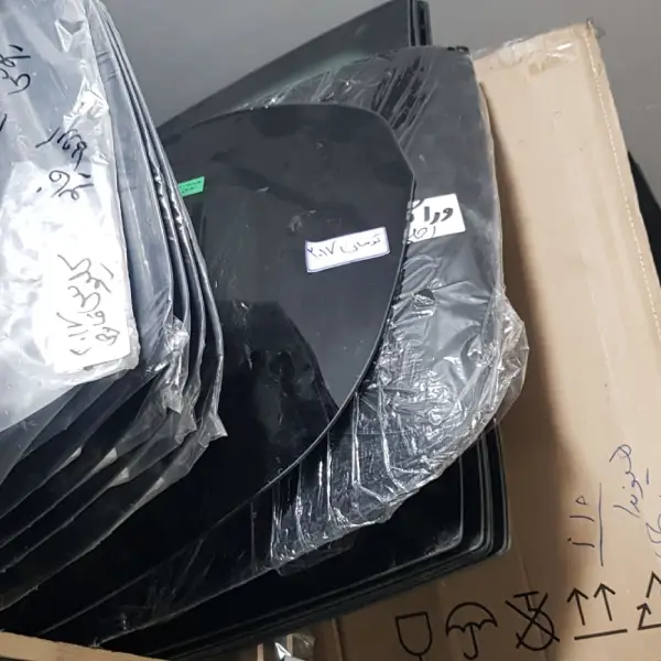 قیمت شیشه عقب بنز E200