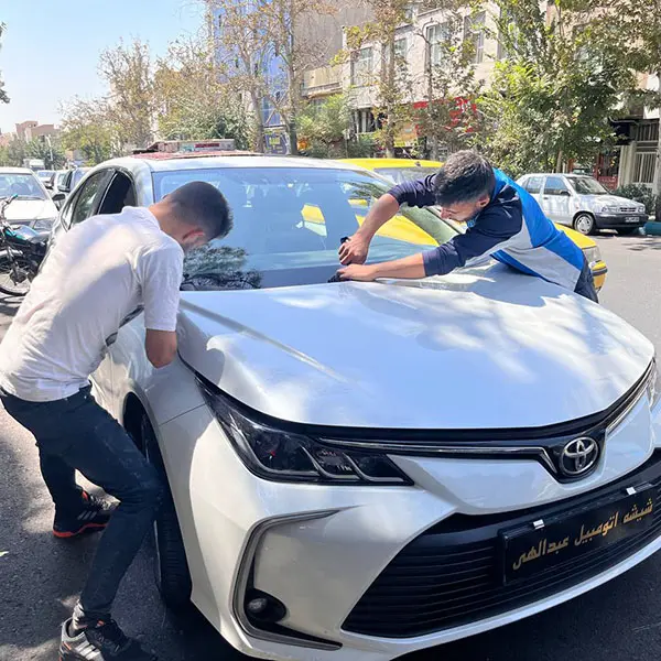 تعویض شیشه جلو لوین