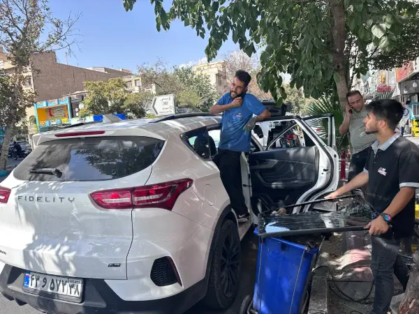 نصب شیشه سانروف فیدلیتی