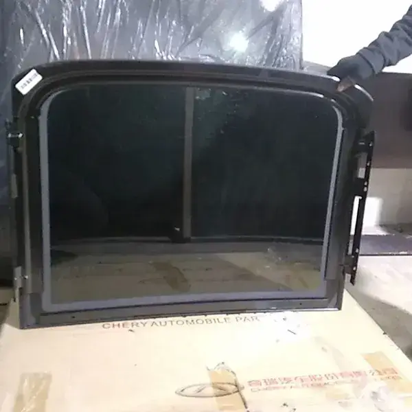 شیشه سانروف تیگو 8 پرو (1)