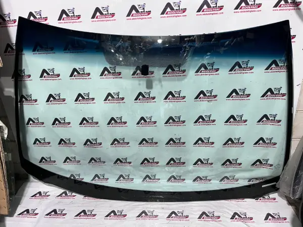 شیشه جلو کمری گرند (1)