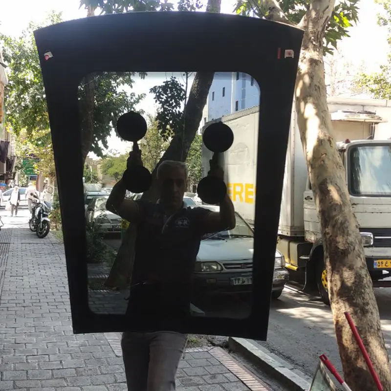 زمان تعویض شیشه جلو ماشین