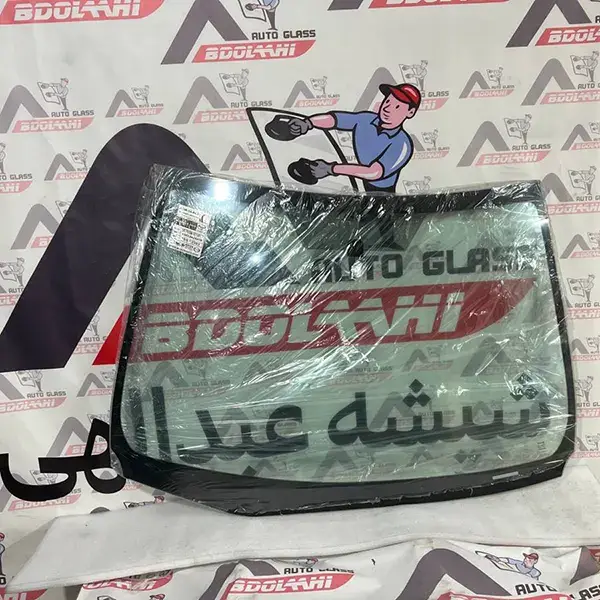 تعویض شیشه جلو تویوتا کرولا 2014 (1)