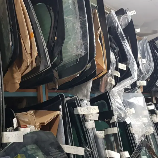 شیشه جلو کیا k5