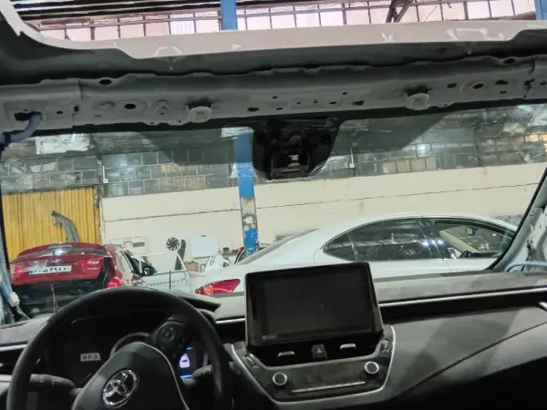 قیمت شیشه جلو تویوتا کرولا 2023