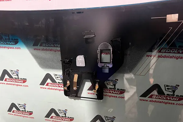 نصب شیشه جلو لکسوس nx250