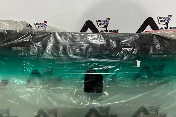 قیمت شیشه جلو هایلوکس 2016