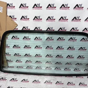 شیشه عقب ون نارون